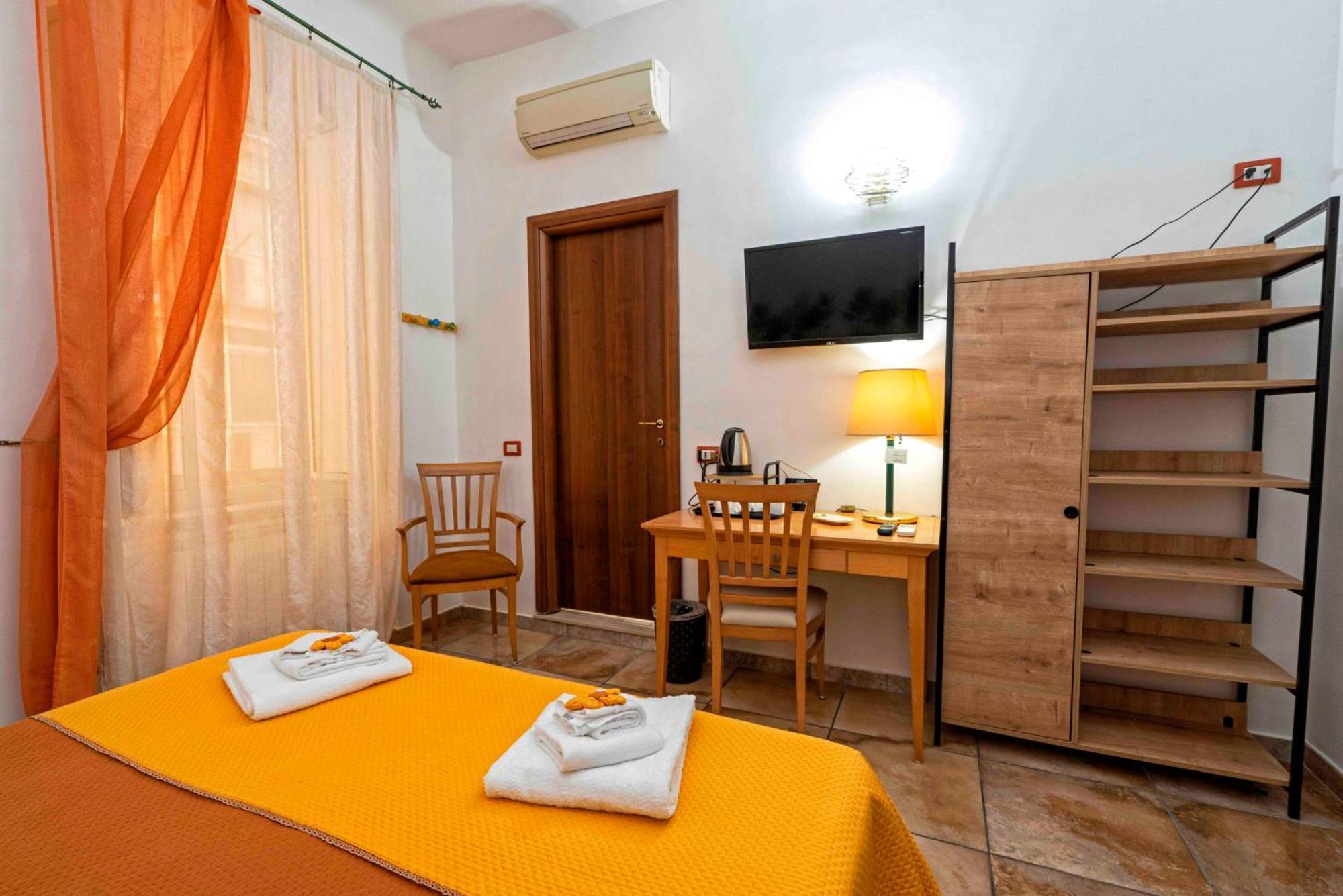 קסטלמרה די סטביה Rodoflor Rooms מראה חיצוני תמונה